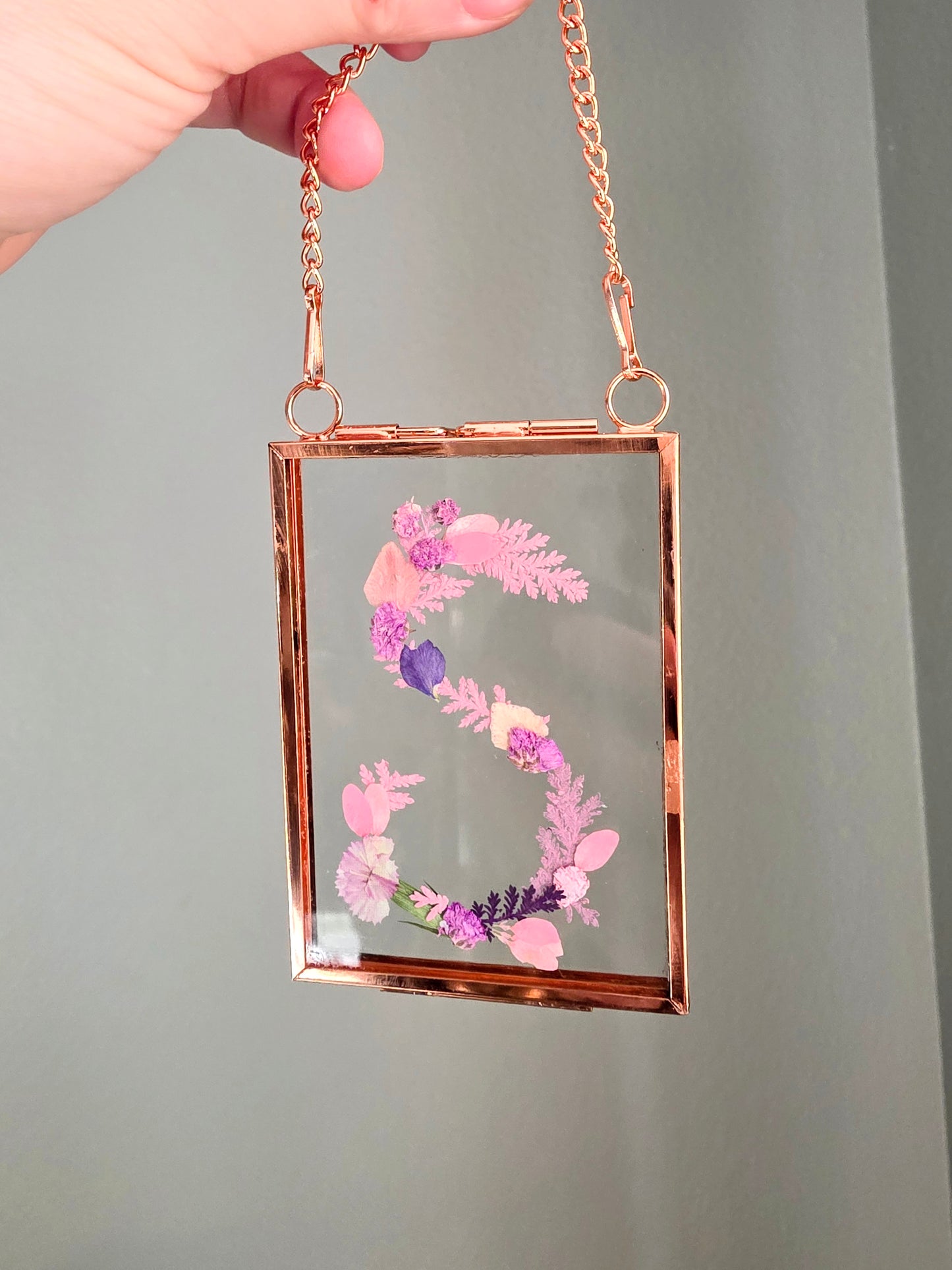 "S" initial pressed flower Mini frame, vintage rose gold