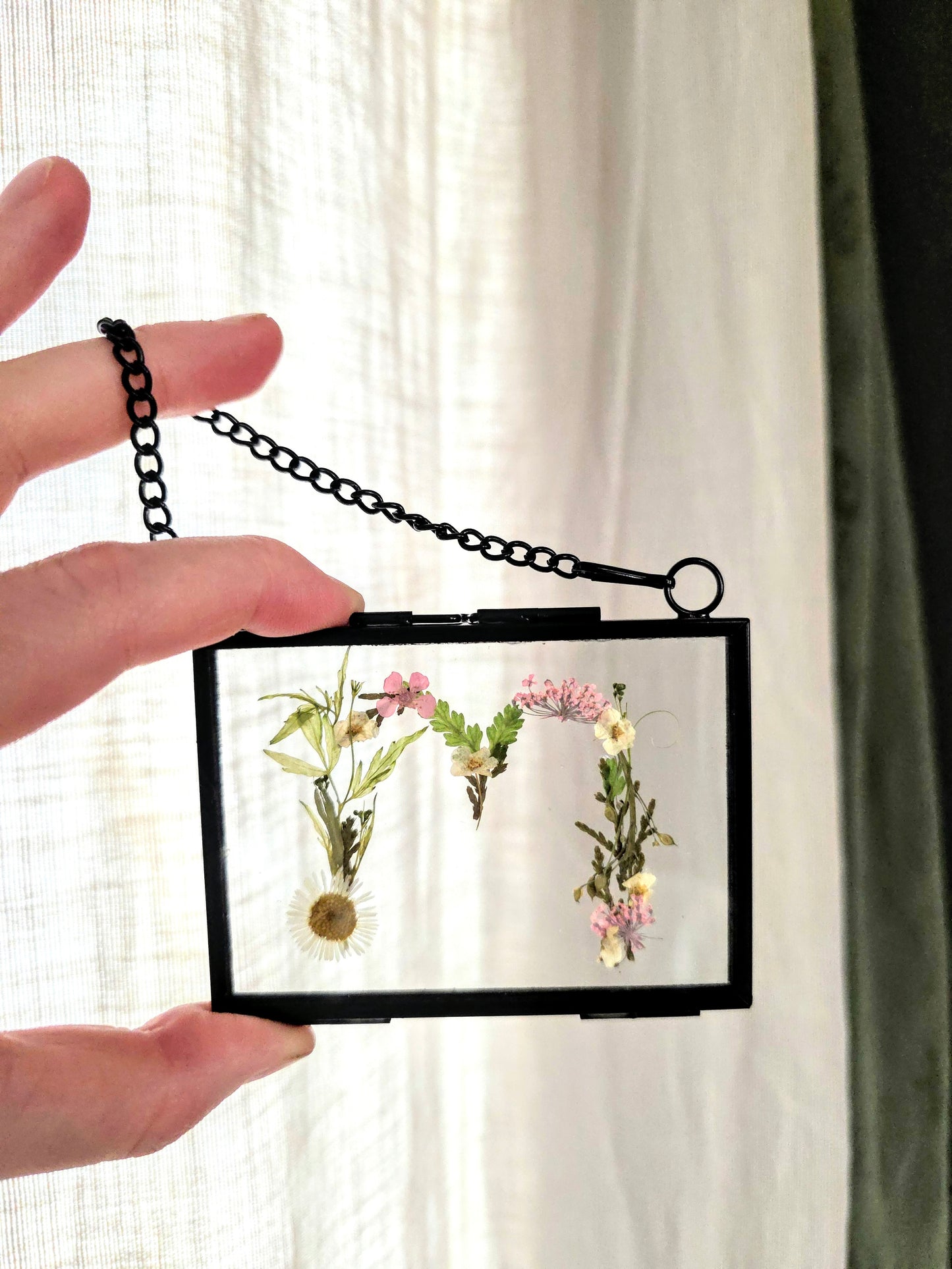 "M" initial pressed flower Mini frame, vintage black