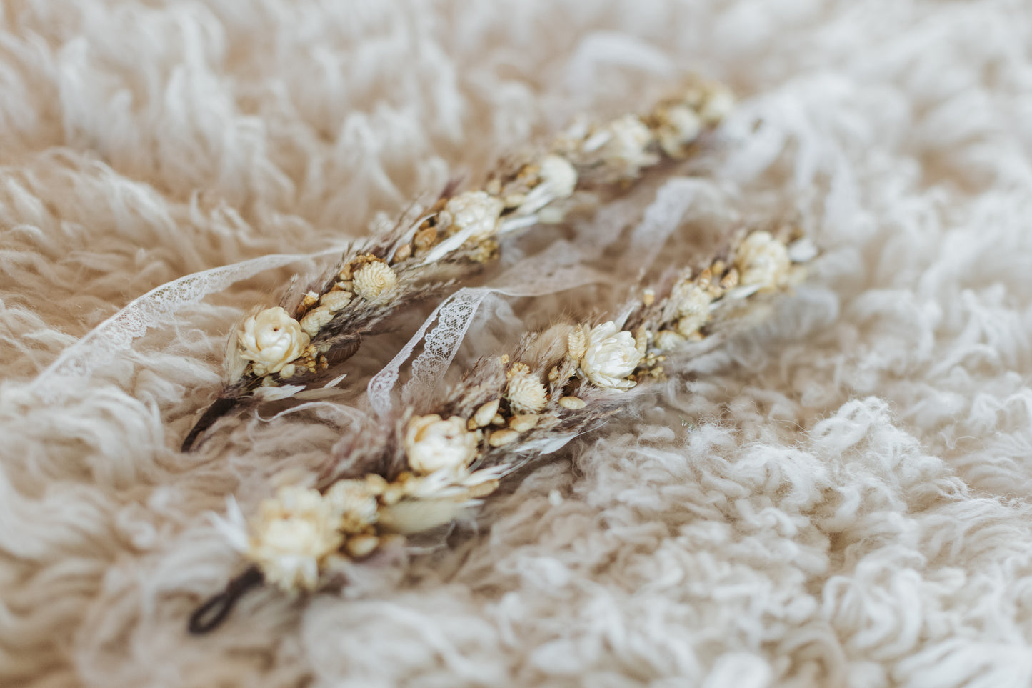 Neutral, Ivory wedding hair crown, dried flower hair wreath, mix of everlasting strawflower, oats, bunny tails and baby's breath